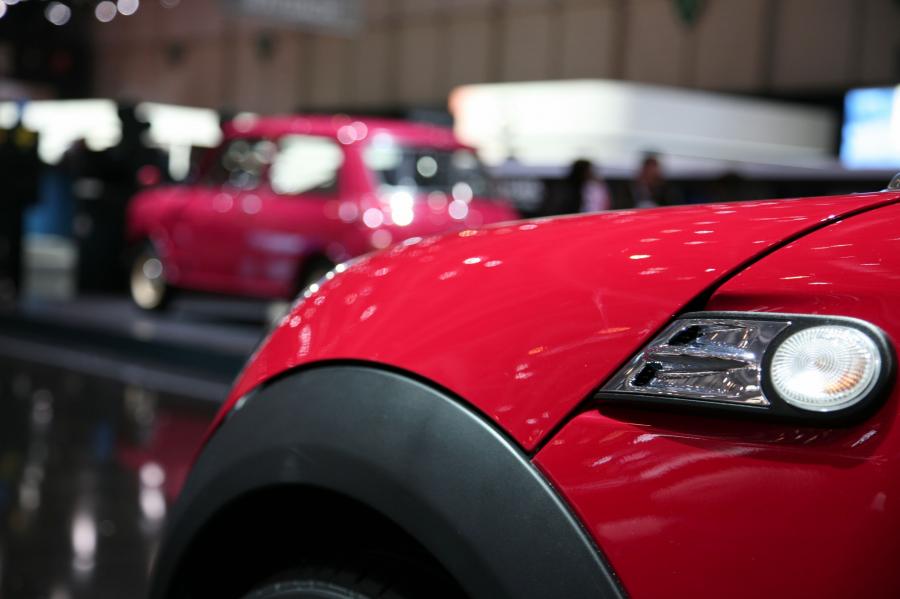  Mini Cooper JCW Cabrio 2010 года  (фото 7 из 16)